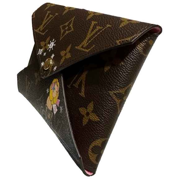 Louis Vuitton Limited Edition Vivian Riding Snow Sled Pouchette - Picture 4 of 4